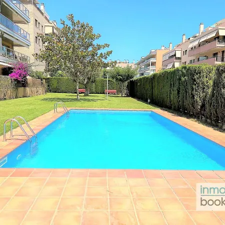 Family Confort, Climatizado, Piscina , Parking Y Wifi *
