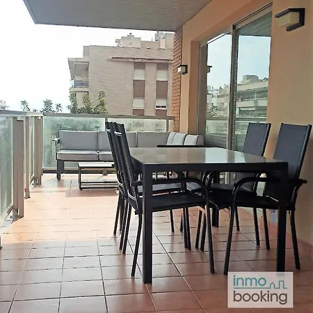 Family Confort, Climatizado, Piscina , Parking Y Wifi Apartament *