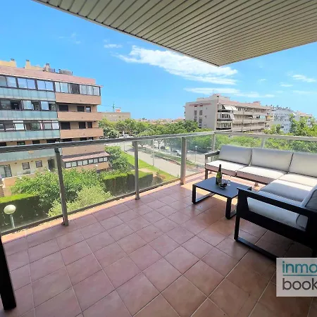 Family Confort, Climatizado, Piscina , Parking Y Wifi Salou