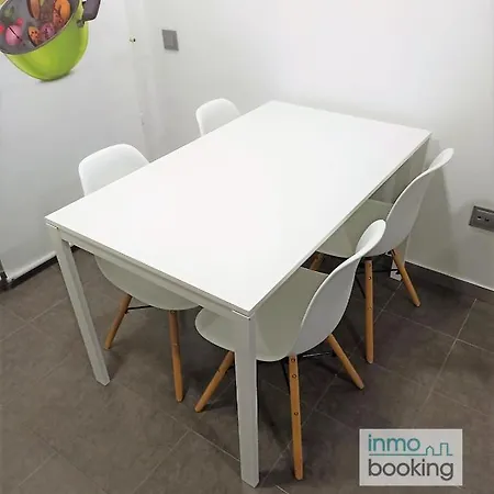 Apartamento Family Confort, Climatizado, Piscina , Parking Y Wifi *
